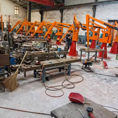 Für welche Produkte kann ein Gießmanipulator im Gießen verwendet werden?